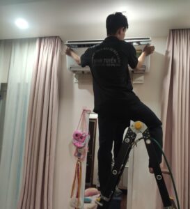 ve-sinh-may-lanh-quan-2