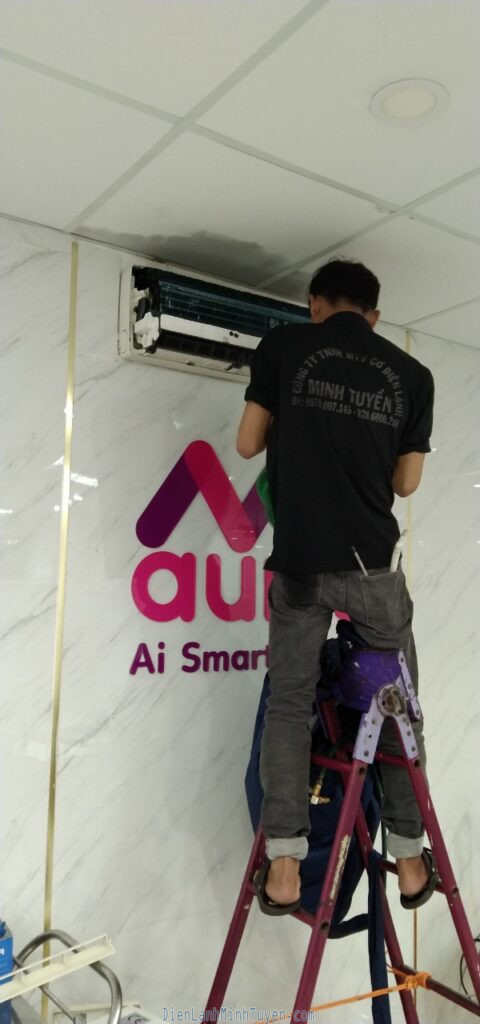 Giá Vệ Sinh Máy Lạnh 2023