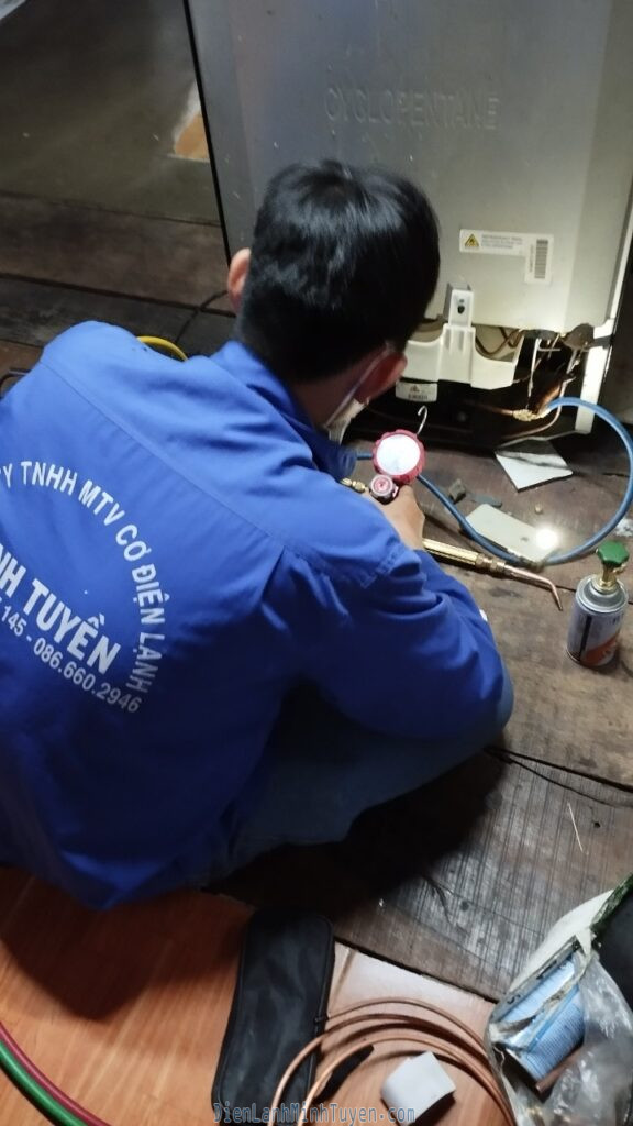 sac-gas-tu-lanh-duong-Nguyen-Kiem