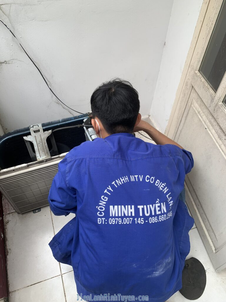 sua-may-lanh-duong-Truong-Sa