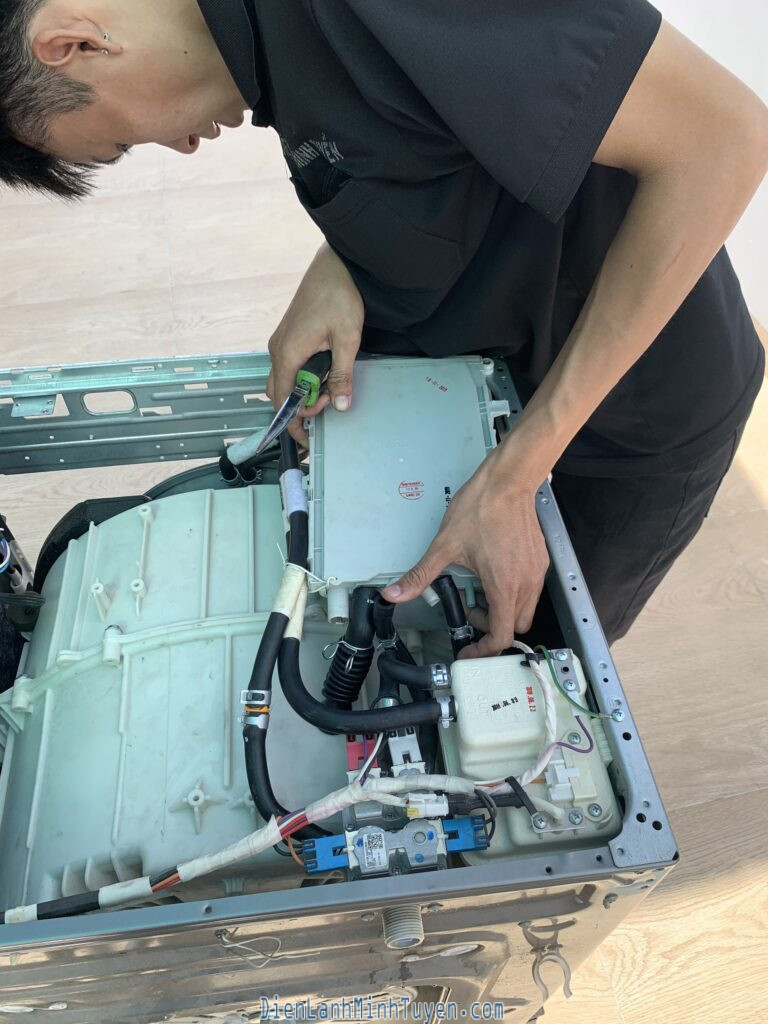 sua-may-giat-duong-No-Trang-Long