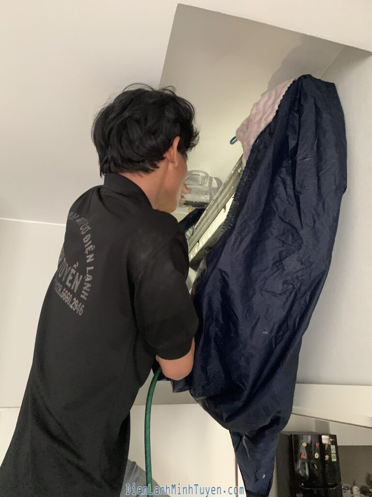 ve-sinh-may-lanh-duong-Phan-Huy-Ich