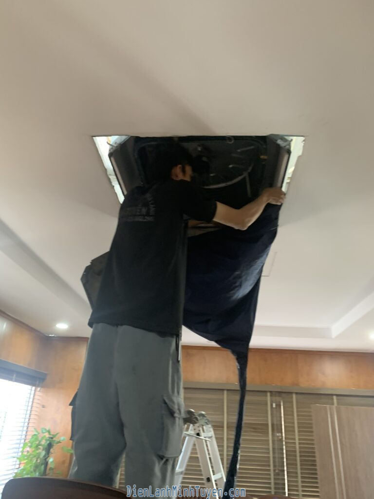 Vệ sinh máy lạnh đường Phan Đăng Lưu ve-sinh-may-lanh-duong-phan-dang-luu