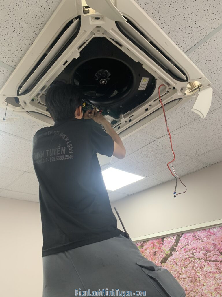 sua-may-lanh-duong-au-co